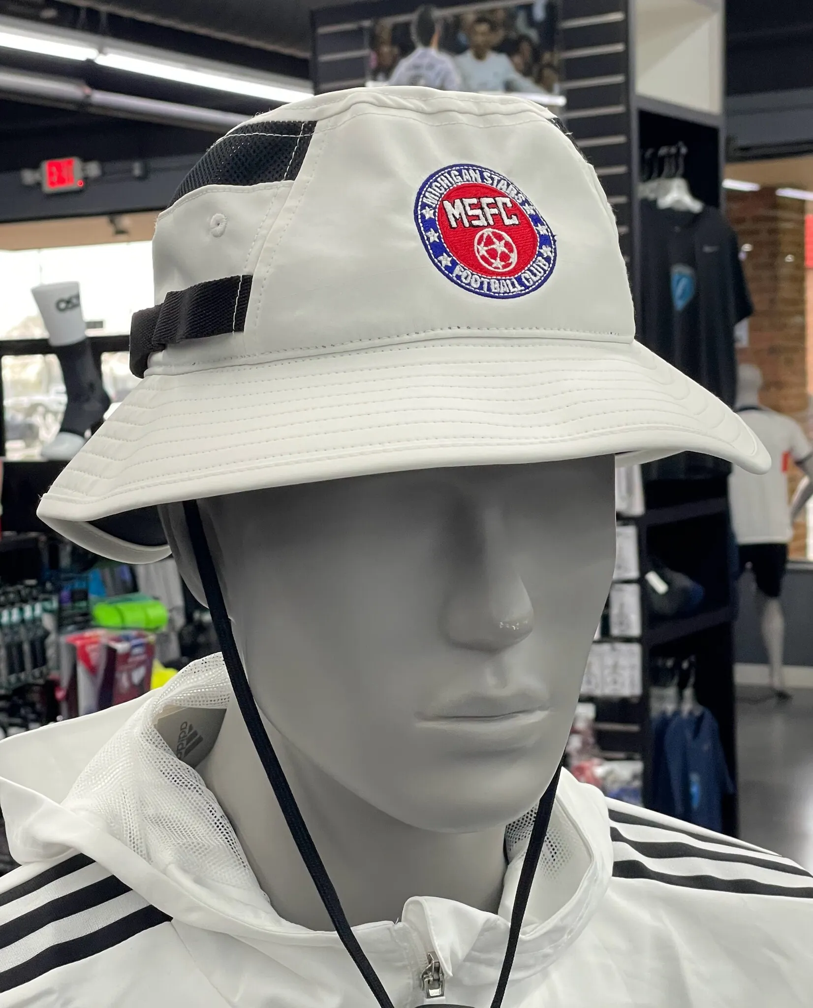 Adidas MI STARS BUCKET HAT (WHITE)