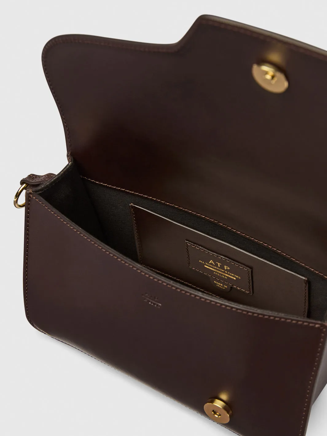 Assisi Walnut Leather Shoulder Bag