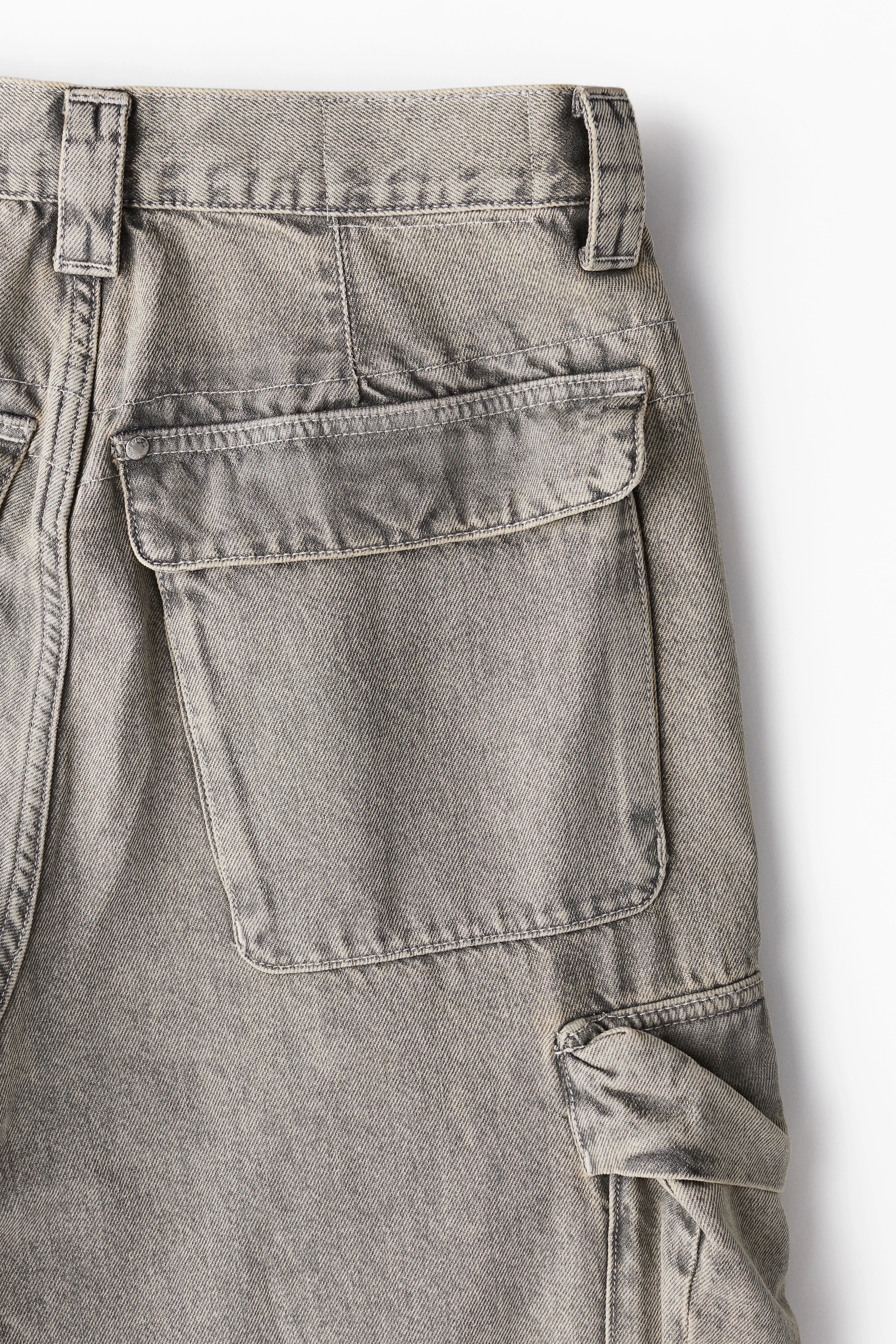 Baggy Cargo Jeans - Regular waist - Extra-long legs - Denim beige - Men | H&M GB