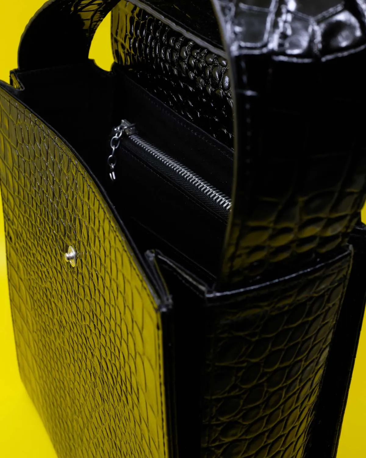 Black Licorice Croc Bull Hide Leather Extended Bag - Black