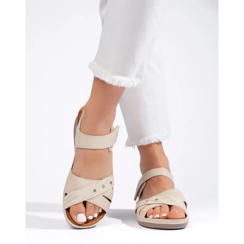 Light beige women's platform sandals