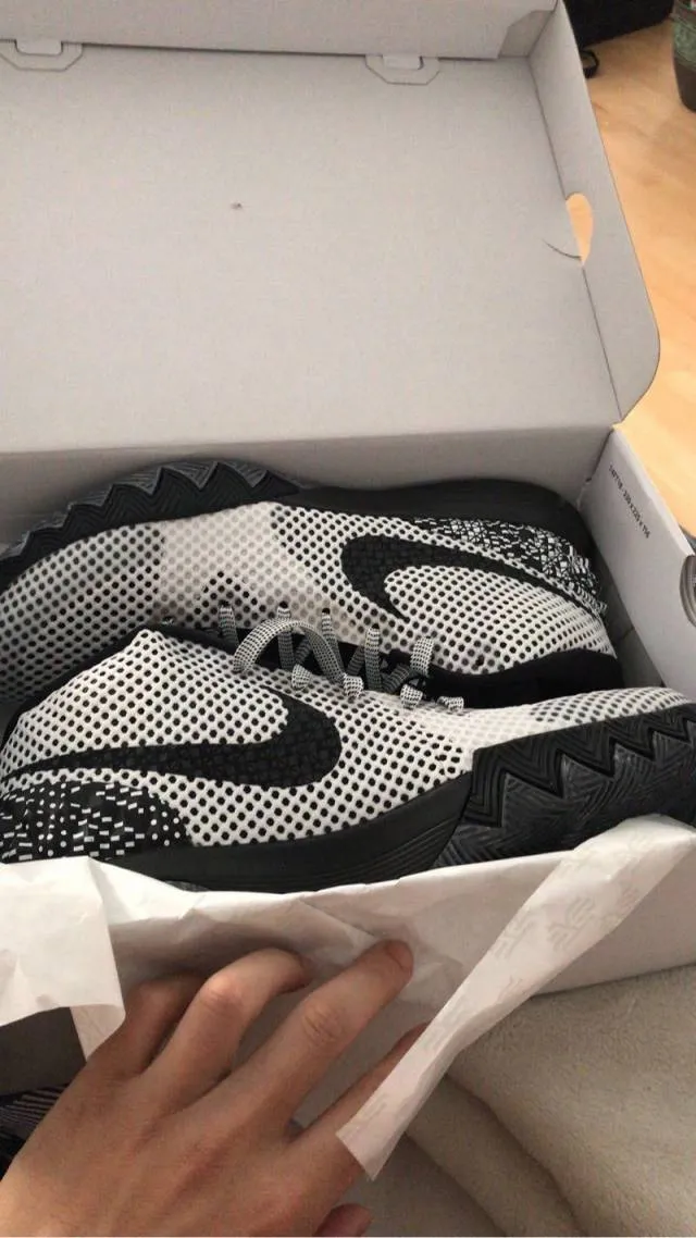 Nike kyrie 1 bhm