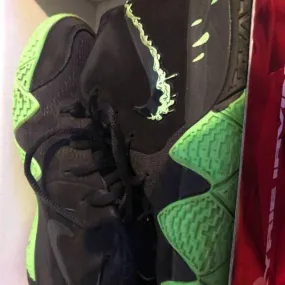 Nike kyrie 4 halloween